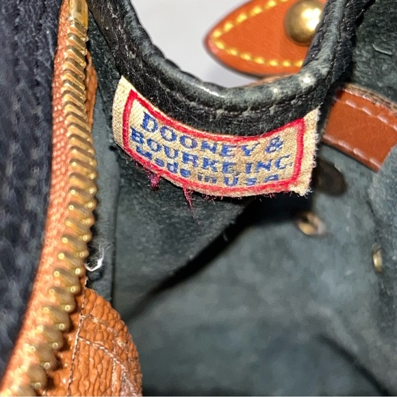 Vintage Dooney & Bourke Black Leather Crossbody Satchel Bag - Picture 11 of 12